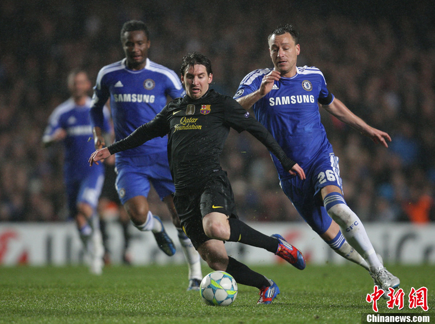 爱游戏-德罗巴迎来二十赛季出色发挥，澳大利亚队观众热烈欢呼！-爱游戏