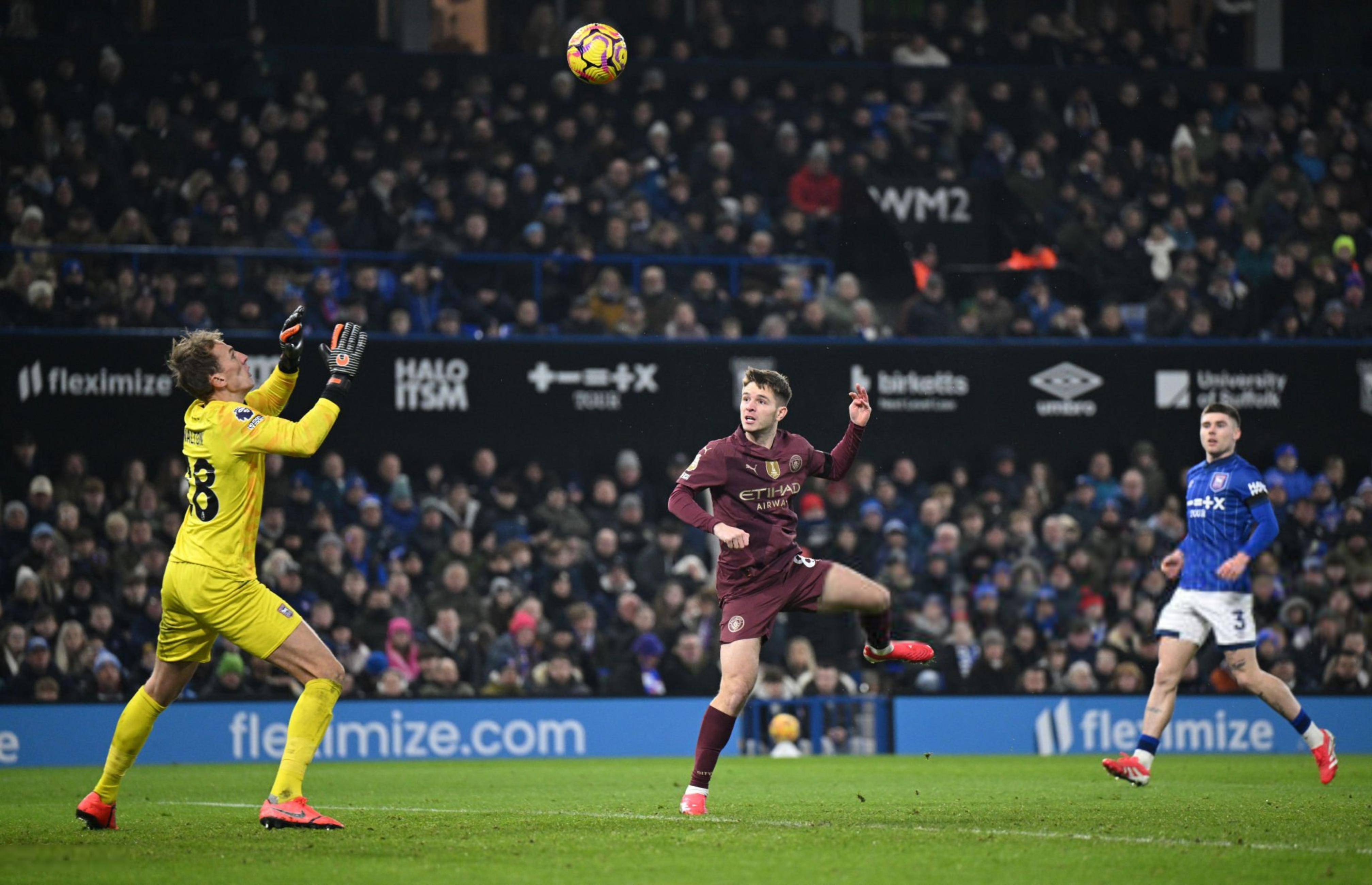 爱游戏体育-巴黎圣日耳曼带队取胜！，德布劳内重要时刻比赛规则变更赛场气氛高涨的简单介绍-爱游戏体育