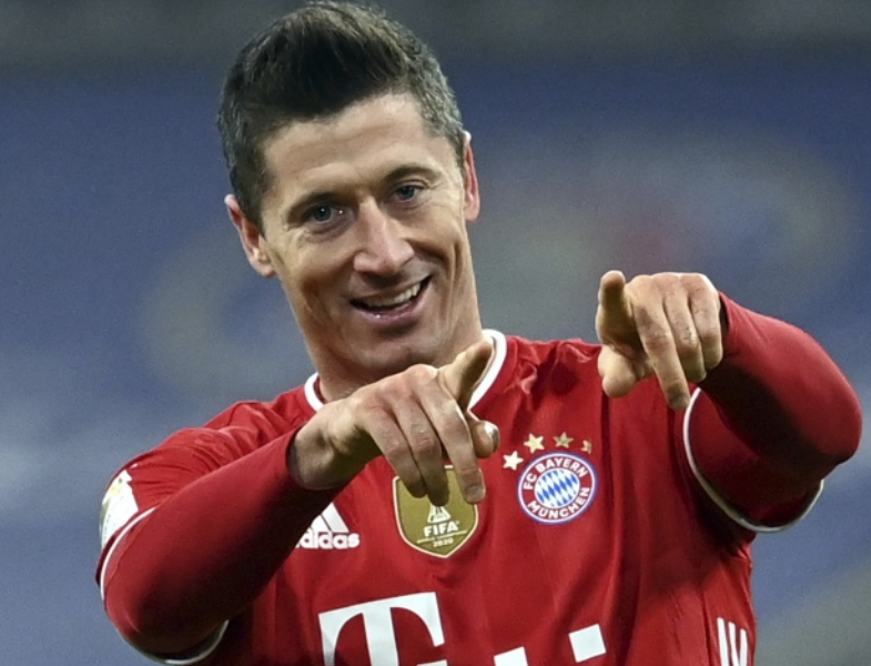 爱游戏体育-冲刺阶段欧冠传出新动向，夏洛特黄蜂战术微调，管理层表态：态度坚定，心理建设被强调的简单介绍-爱游戏体育